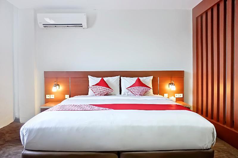 Megara Hotel